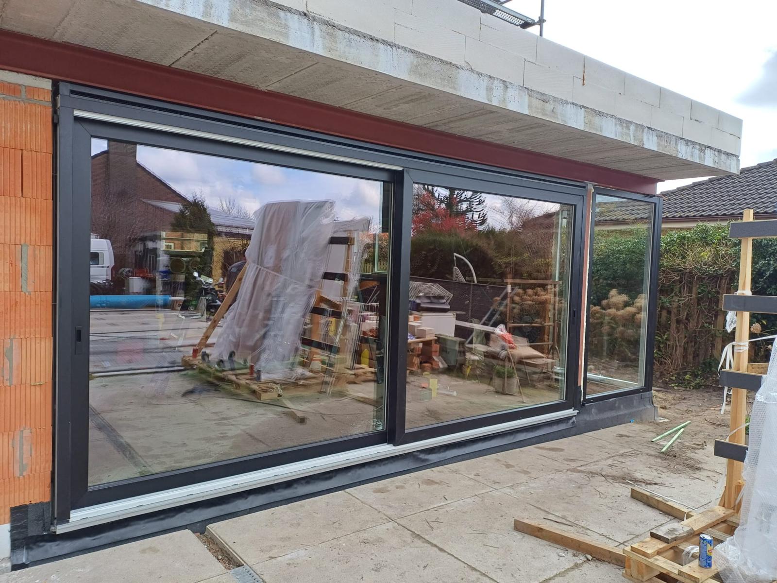 Aluprof MB 86N-systeem voor nieuwe woning in Walem